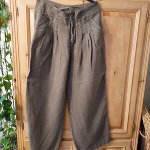 Wide leg pants